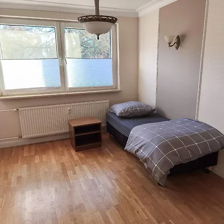 Grosse Fuer 4-6 Personen Bei Neubrandenburg Apartmán *