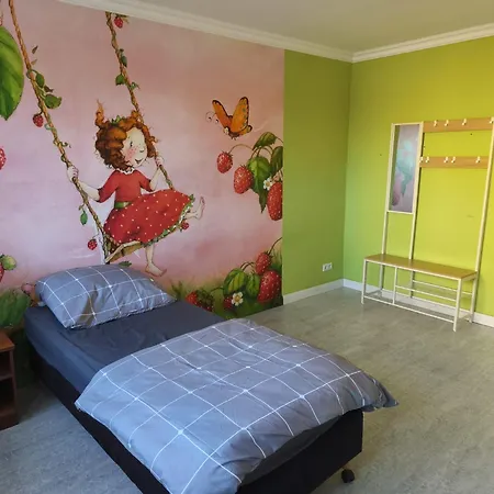 Apartment Große Für 4-6 Personen Bei Neubrandenburg *